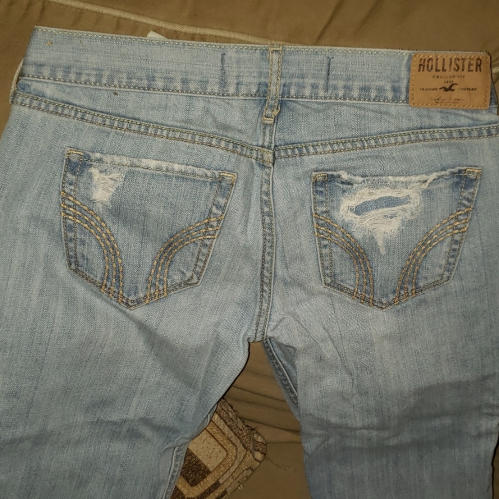 Ladies Hollister jeans - Picture 6 of 8